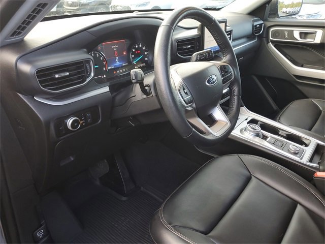 Certified 2022 Ford Explorer XLT w/ Equipment Group 202A image 13