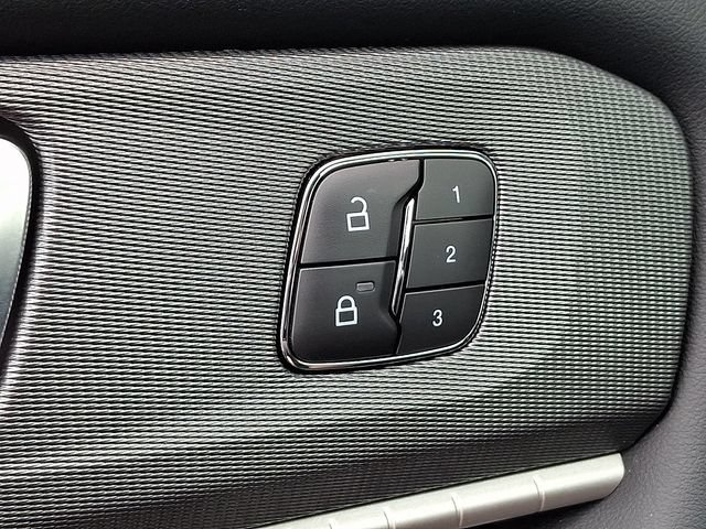 Certified 2025 Ford Explorer ST AWD/4WD image 24