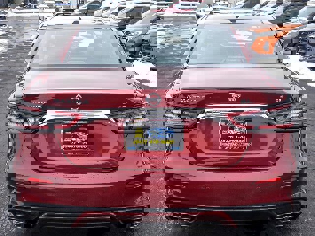 Used 2023 Nissan Maxima SL image 4