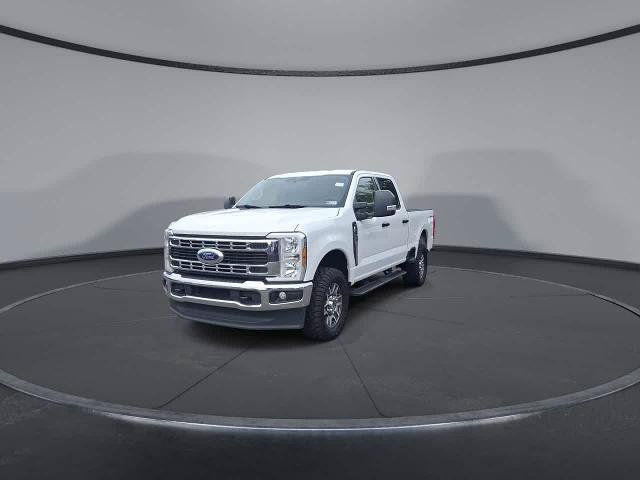 Certified 2025 Ford F250 XLT AWD/4WD image 3