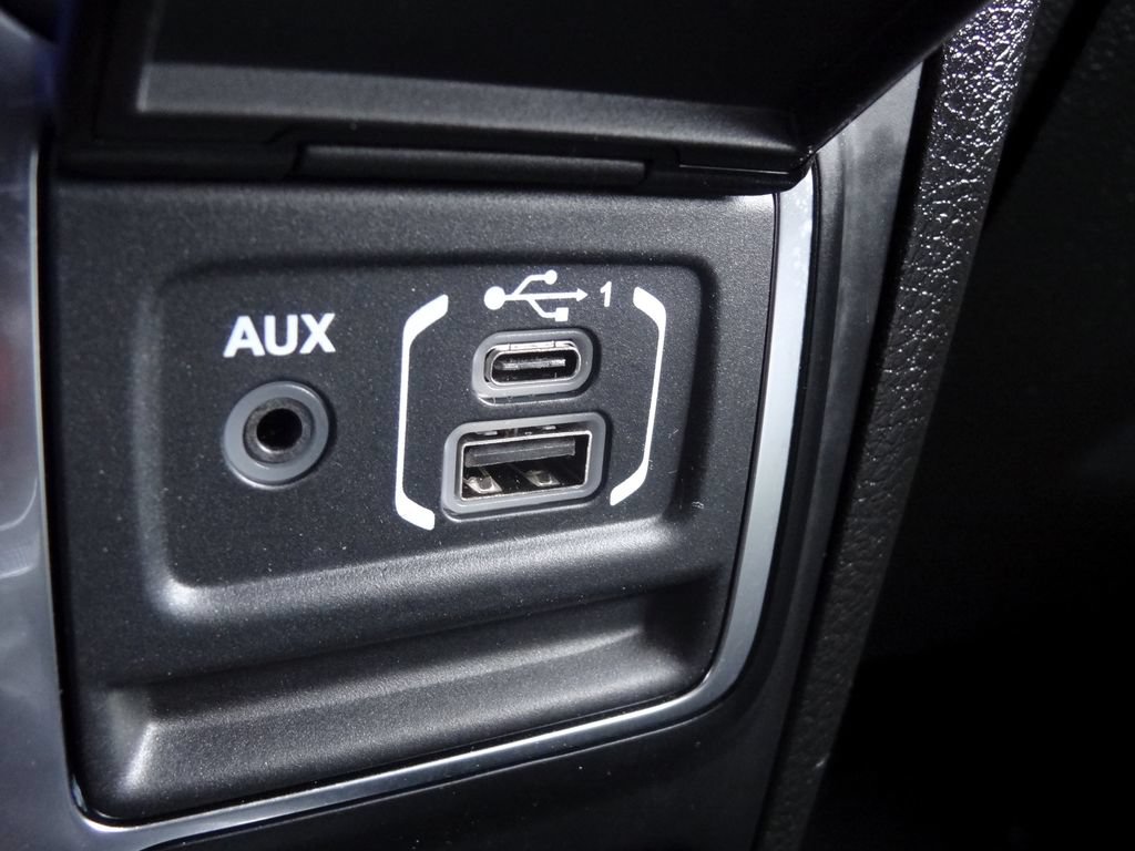 Used 2024 Jeep Wrangler Unlimited Sport AWD/4WD image 35