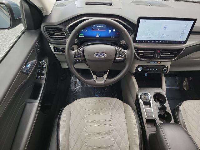 Certified 2023 Ford Escape Platinum w/ Premium Technology Package AWD/4WD image 13