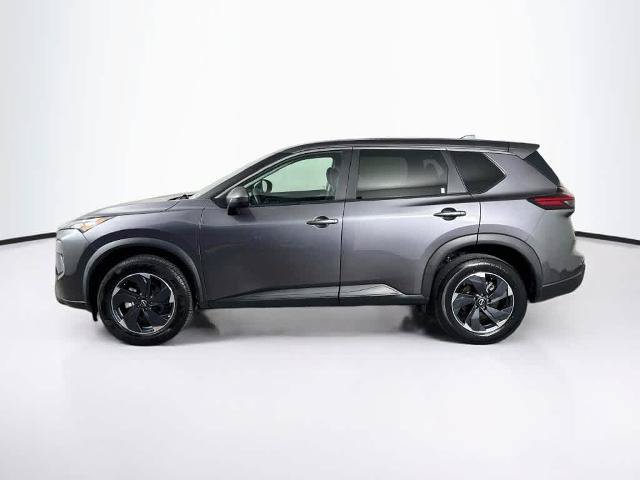 Used 2024 Nissan Rogue SV AWD/4WD image 3