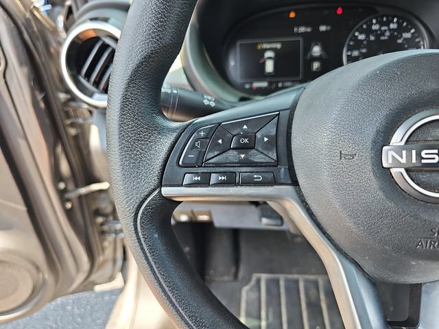 Used 2022 Nissan Kicks SV FWD image 14