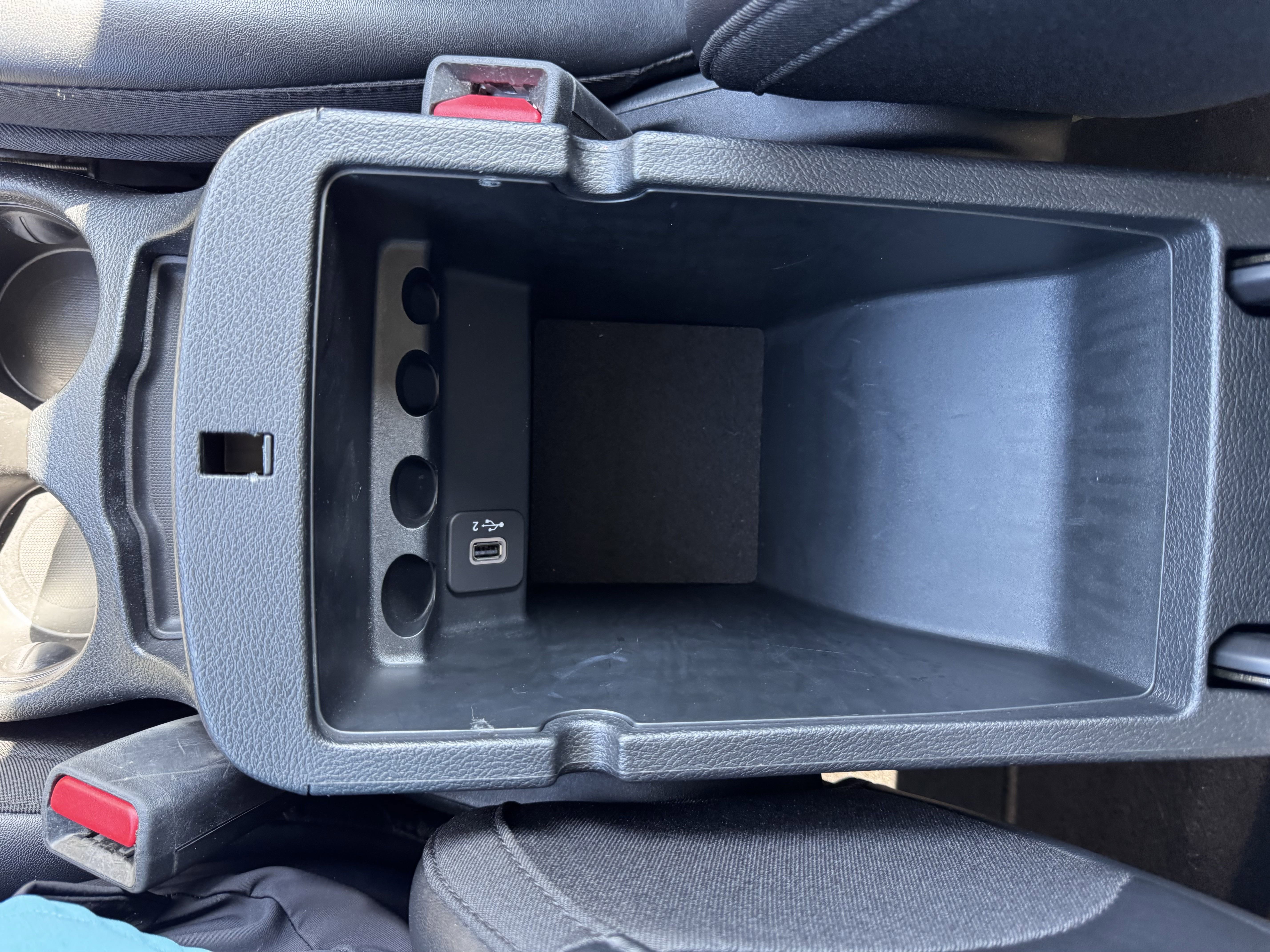 Used 2023 Jeep Cherokee Altitude Lux image 29