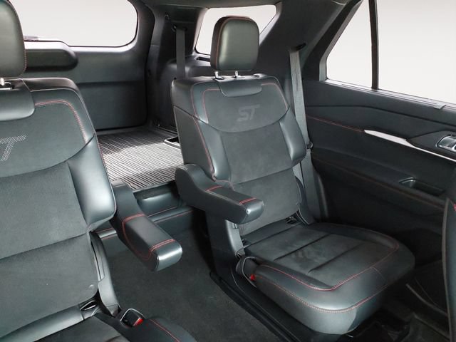 Certified 2025 Ford Explorer ST AWD/4WD image 13