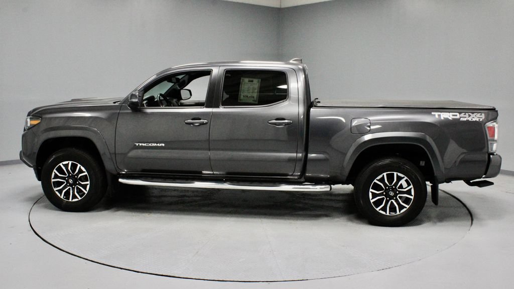 Used 2022 Toyota Tacoma TRD Sport w/ Technology Package AWD/4WD image 7