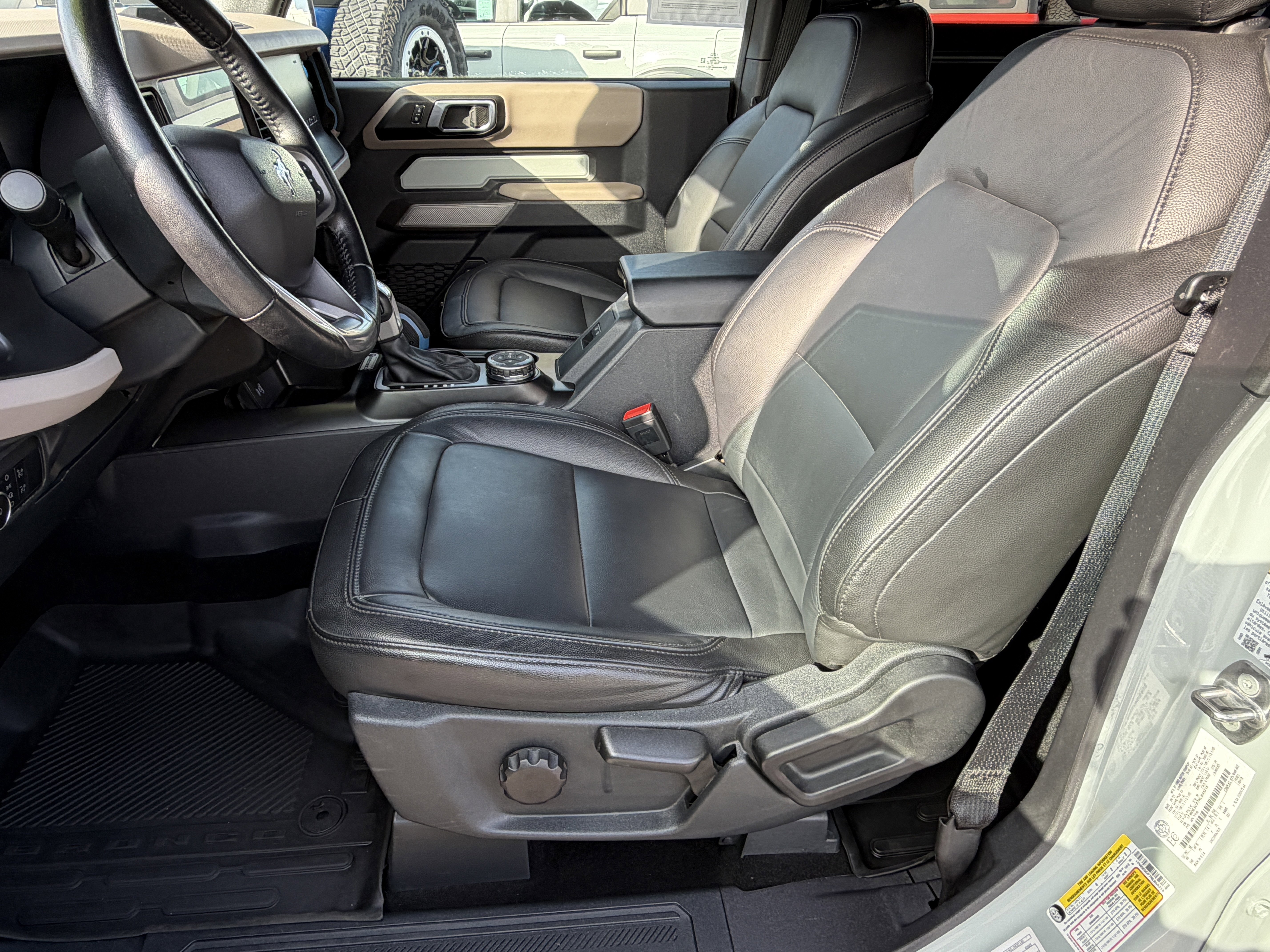 Certified 2022 Ford Bronco Wildtrak AWD/4WD image 10