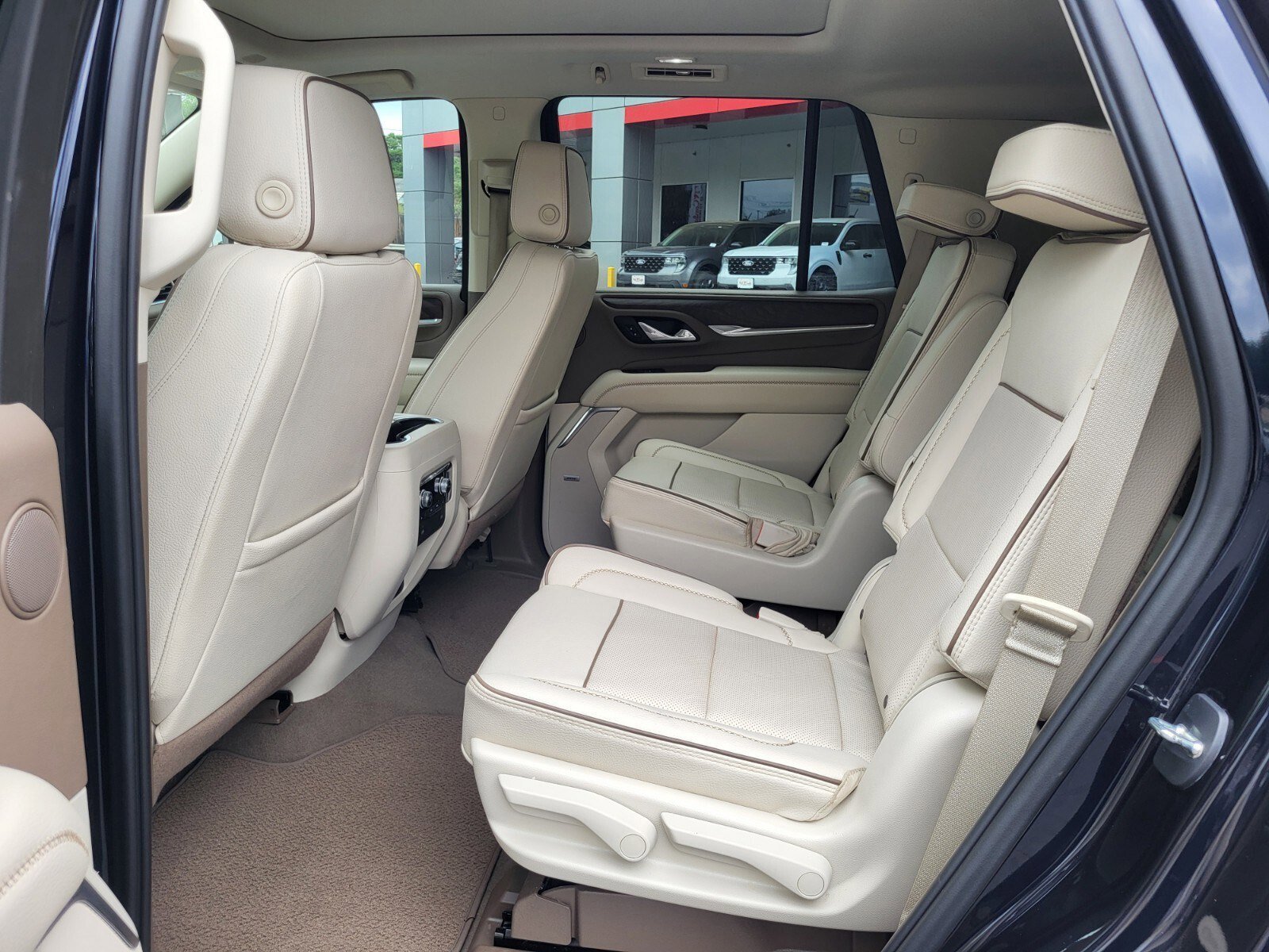 Used 2023 GMC Yukon Denali w/ Max Trailering Package image 17