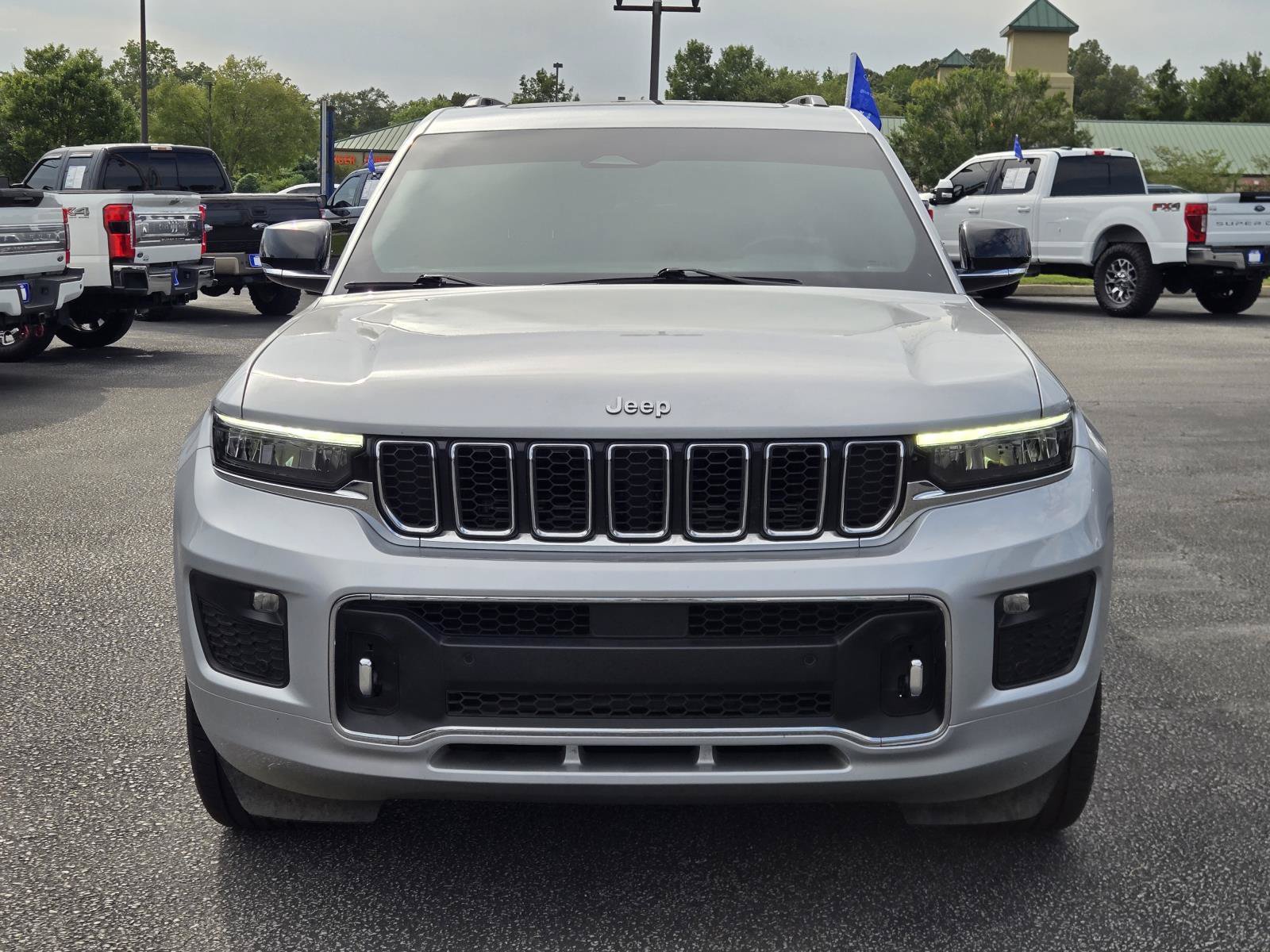 Used 2022 Jeep Grand Cherokee L Overland AWD/4WD image 3