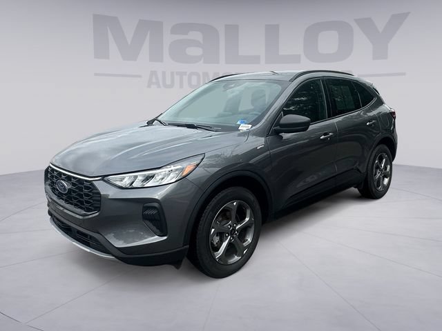 Certified 2025 Ford Escape ST-Line AWD/4WD image 1