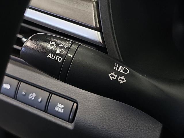 Used 2025 Nissan Altima 2.5 SV AWD/4WD image 24