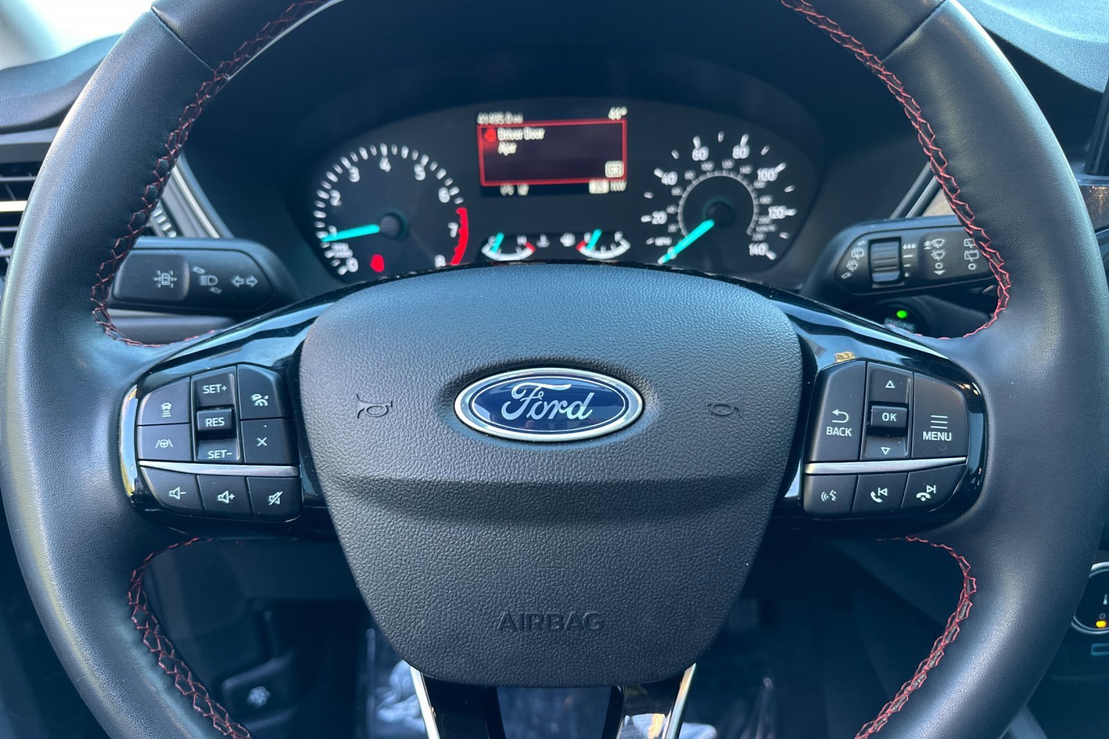 Certified 2022 Ford Escape SEL w/ SEL Stealth AWD Package image 24