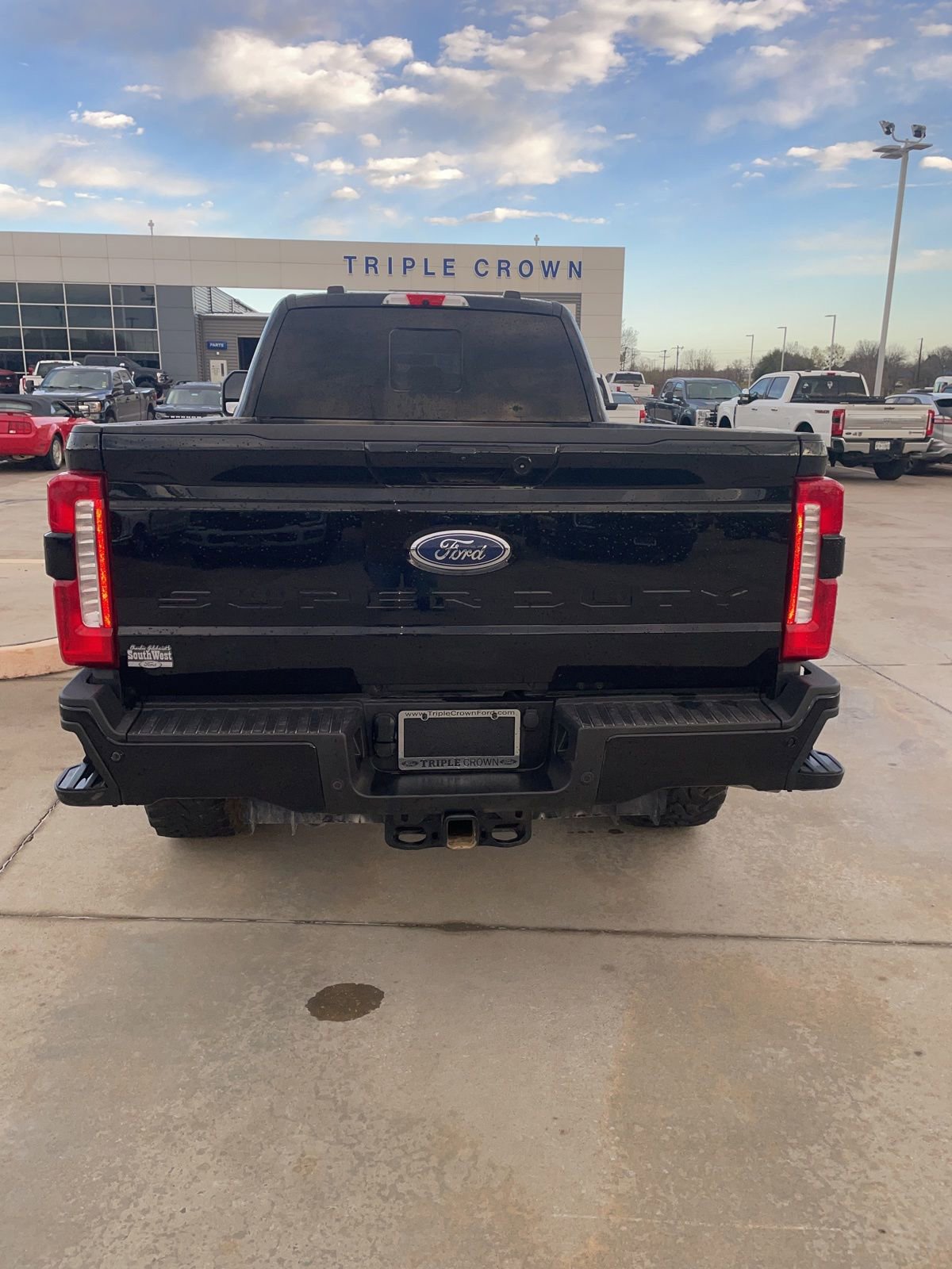 Certified 2024 Ford F350 Lariat w/ Sport Appearance Package image 5