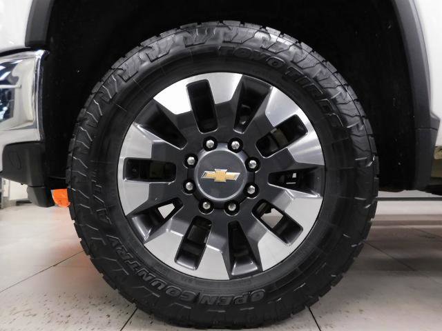 Used 2021 Chevrolet Silverado 2500 LT w/ Convenience Package image 12