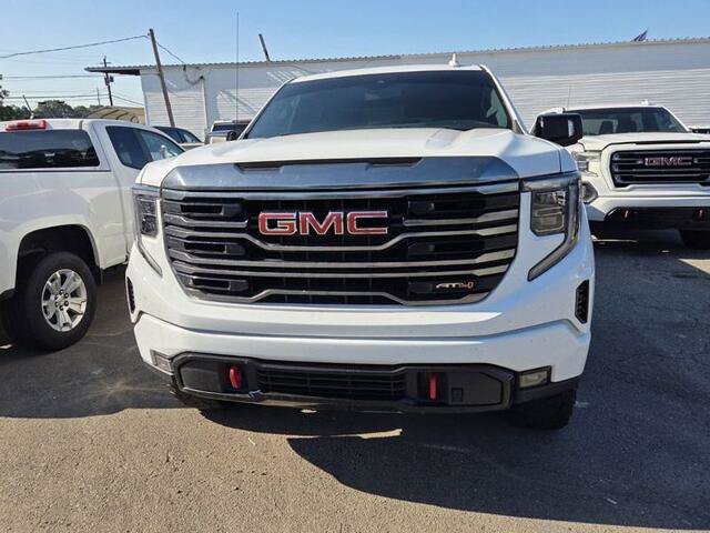 Used 2022 GMC Sierra 1500 AT4 AWD/4WD image 4