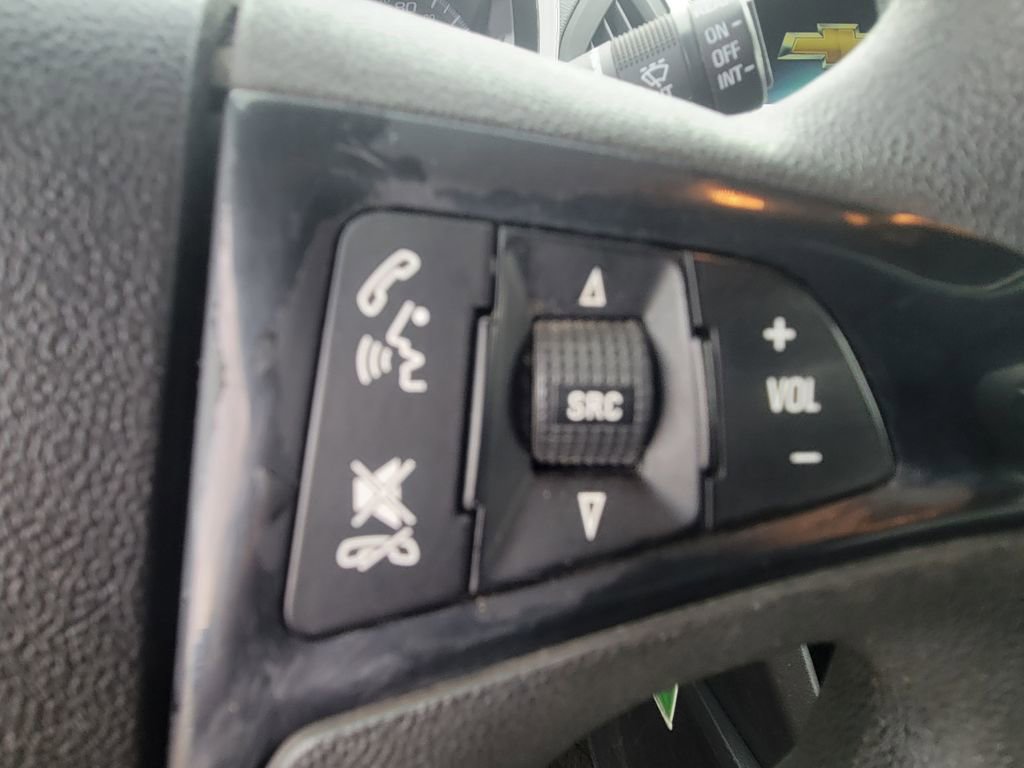 Used 2017 Chevrolet Equinox LS image 20