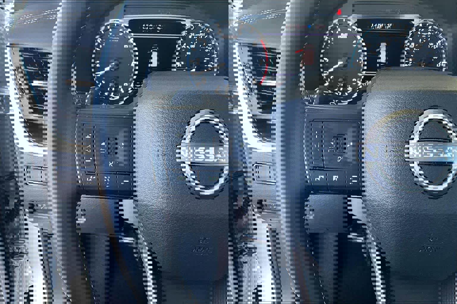 Used 2025 Nissan Rogue SV image 21