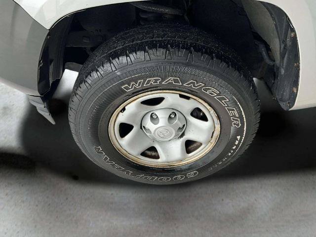 Used 2018 Toyota Tacoma SR AWD/4WD image 28