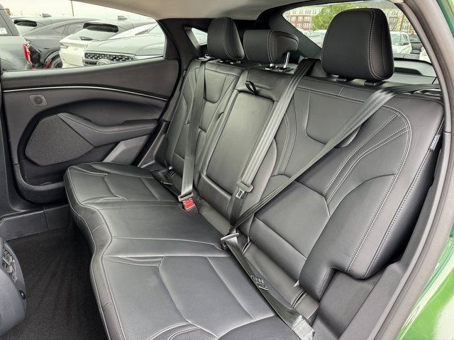 Certified 2025 Ford Mustang Mach-E Premium image 17