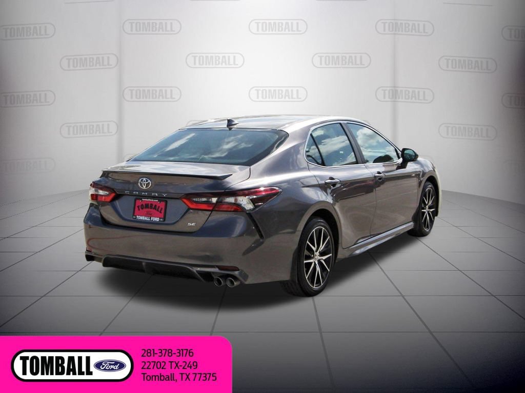 Used 2024 Toyota Camry SE FWD image 8