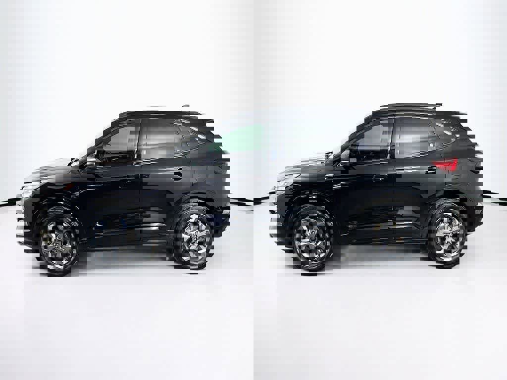 Certified 2023 Ford Escape ST-Line image 3