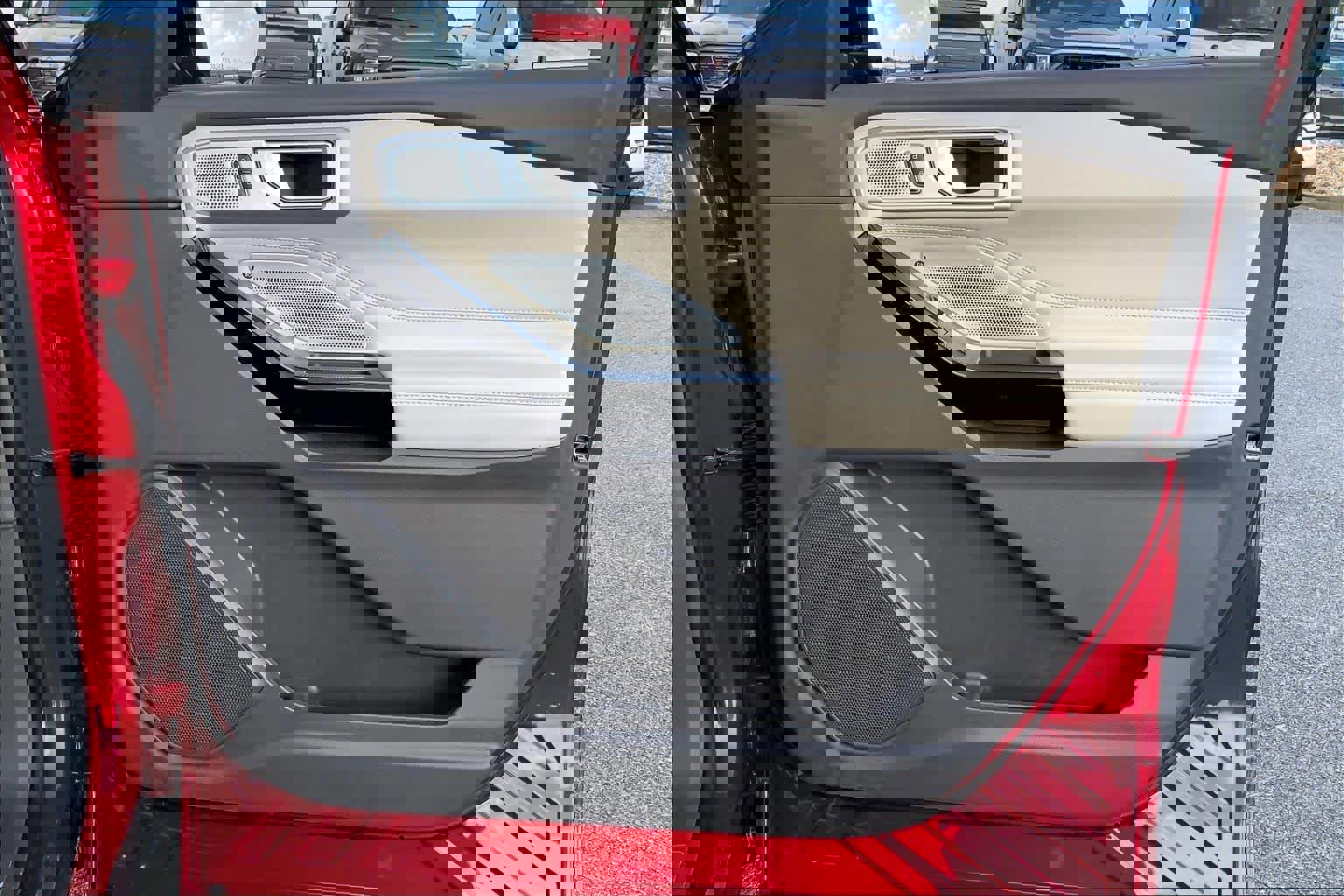 Certified 2022 Ford Explorer Platinum w/ Technology Package image 22