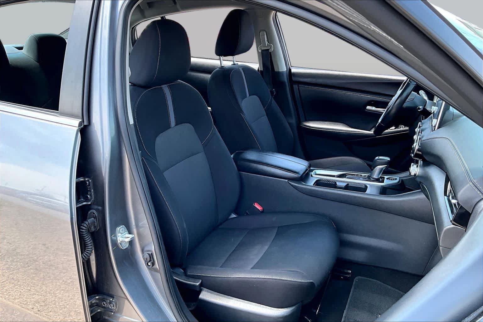 Used 2024 Nissan Sentra SV w/ All-Weather Package FWD image 9