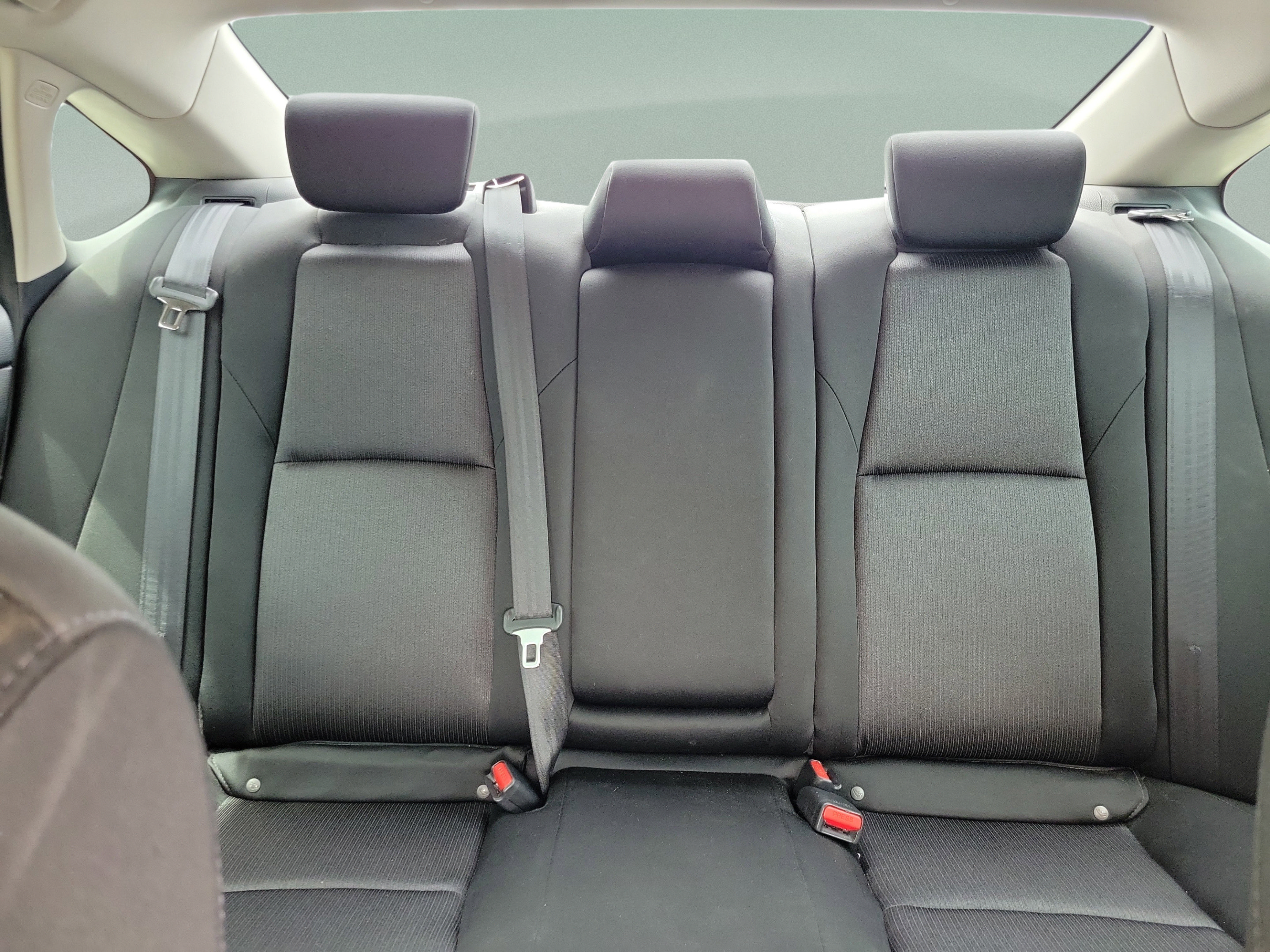 Used 2018 Honda Accord EX image 9