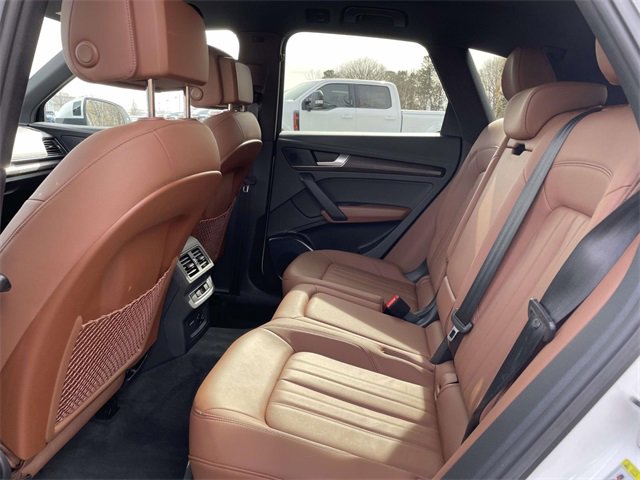 Used 2024 Audi Q5 2.0T Premium w/ Convenience Package image 29