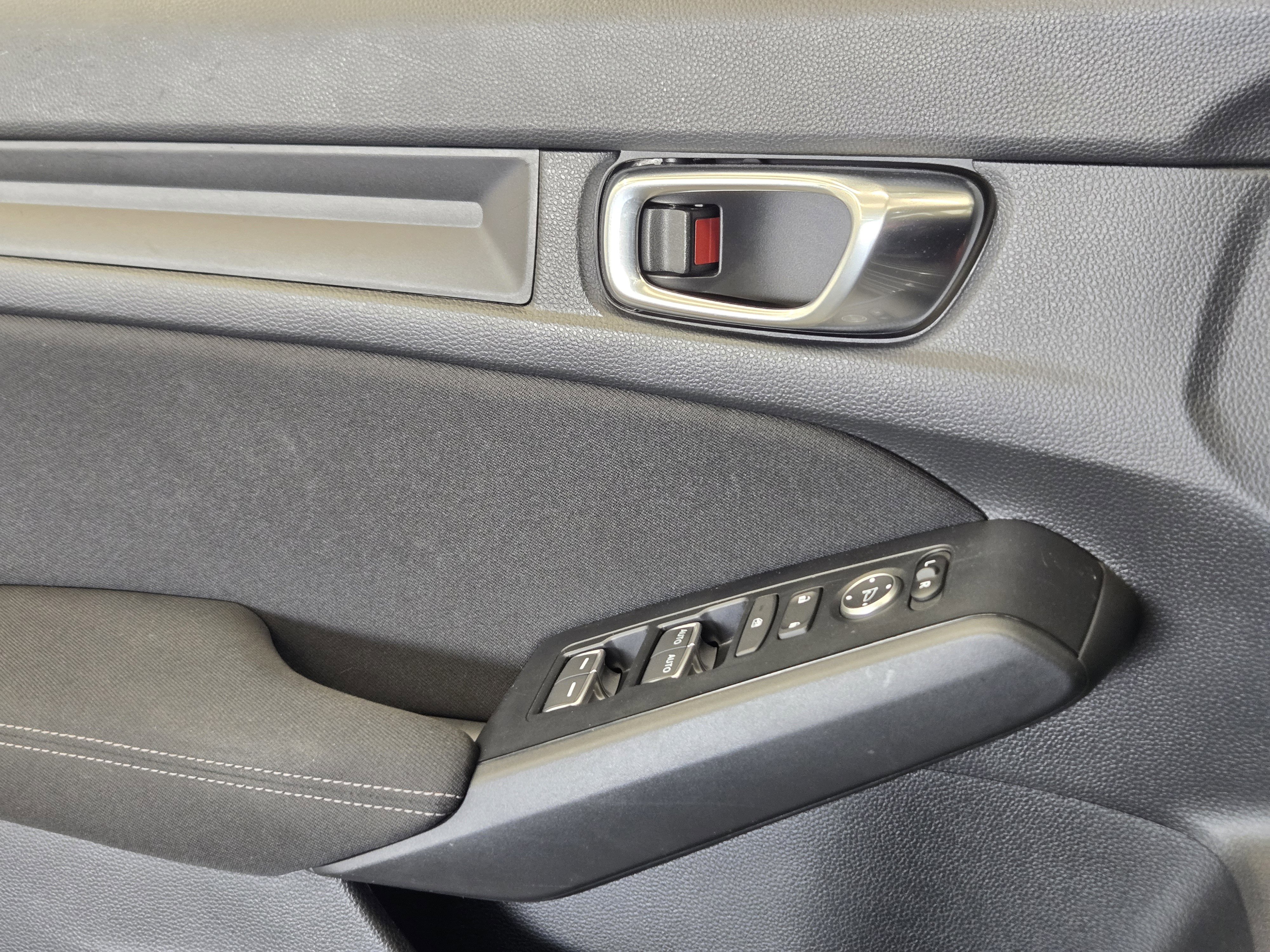 Used 2025 Honda Civic Sport image 24