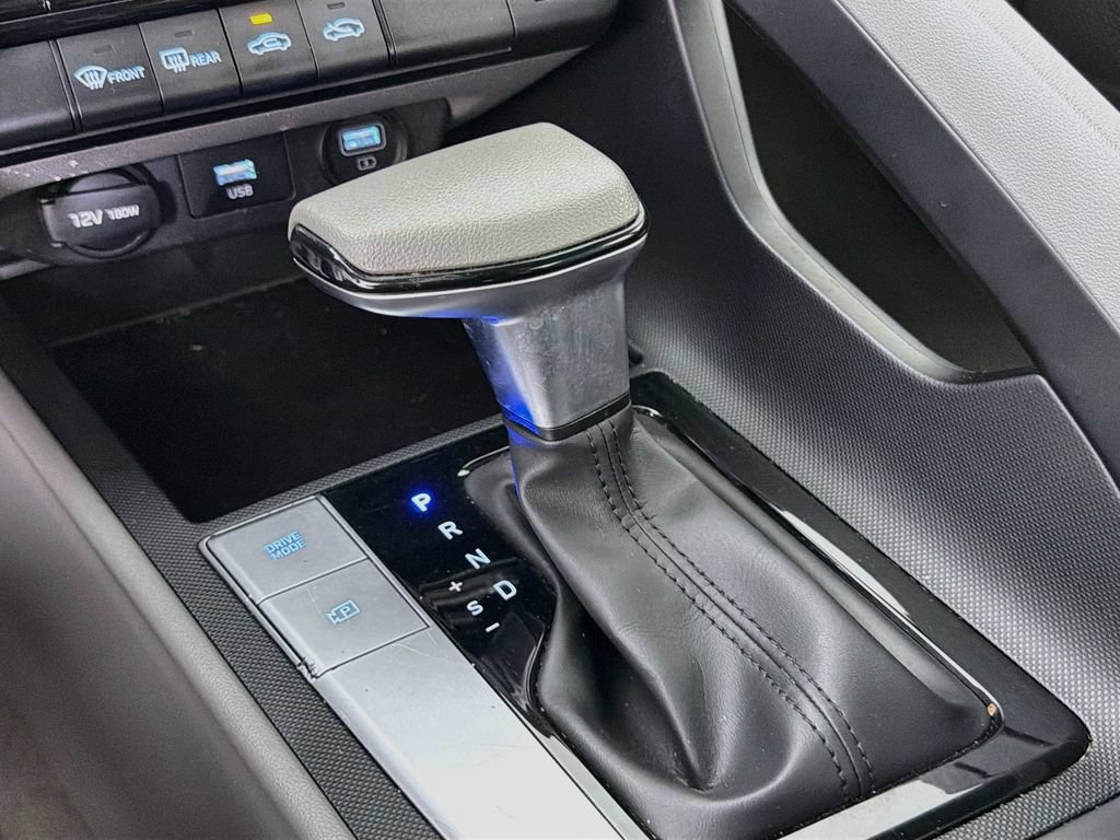 Used 2023 Hyundai Elantra SEL FWD image 18