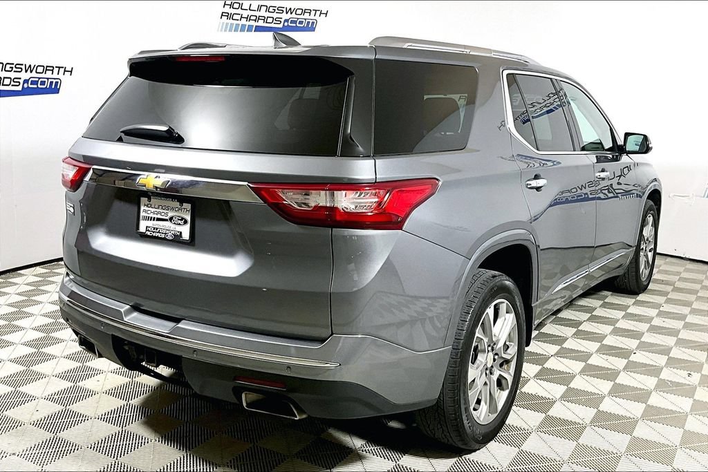 Used 2020 Chevrolet Traverse Premier FWD image 9