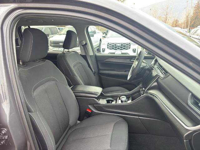 Used 2024 Jeep Grand Cherokee L Laredo image 26