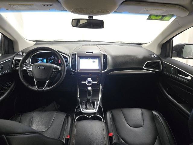Certified 2018 Ford Edge Titanium w/ Class II Trailer Tow Package AWD/4WD image 4