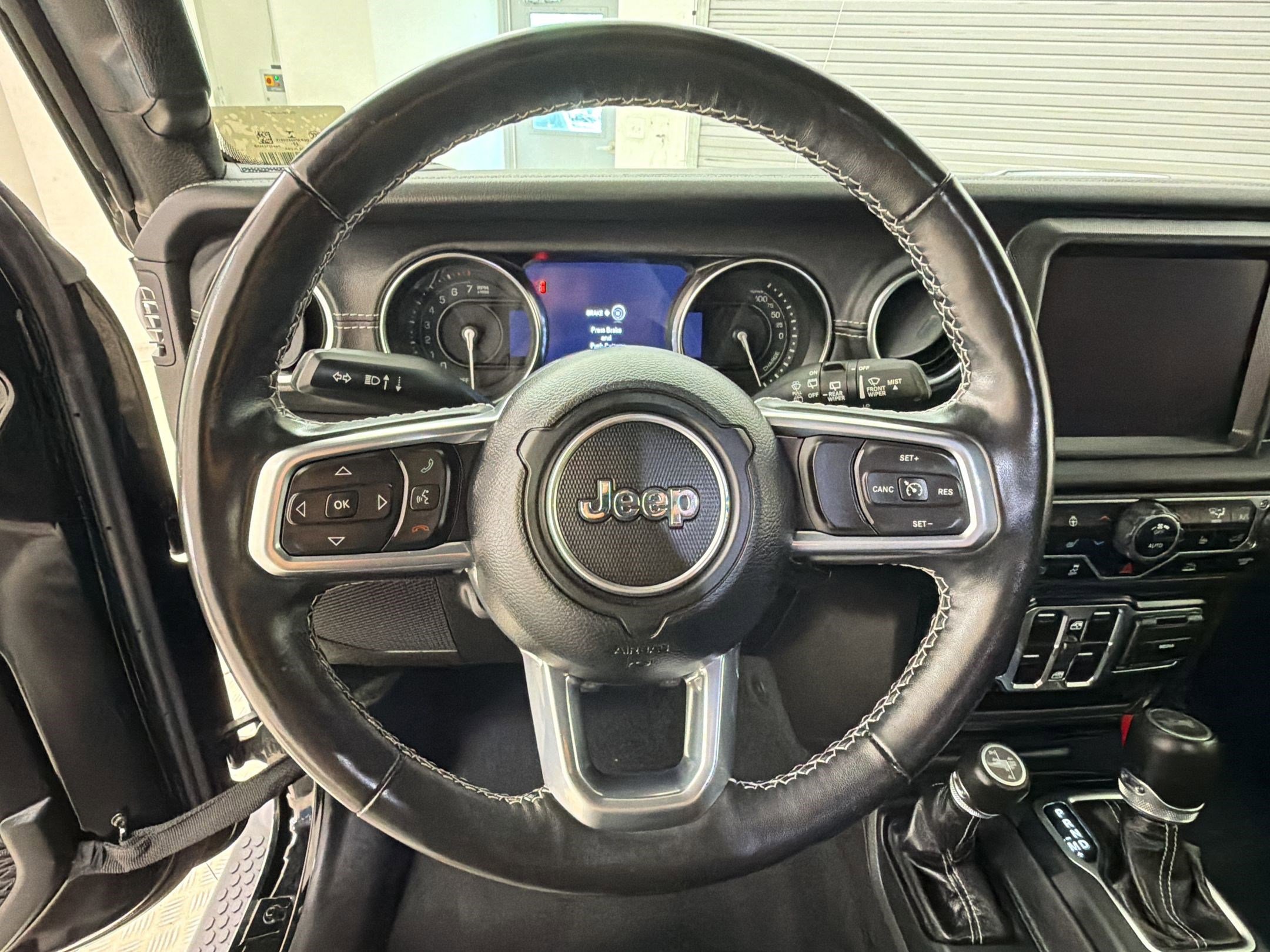 Used 2023 Jeep Wrangler Unlimited Sahara w/ Cold Weather Group AWD/4WD image 21
