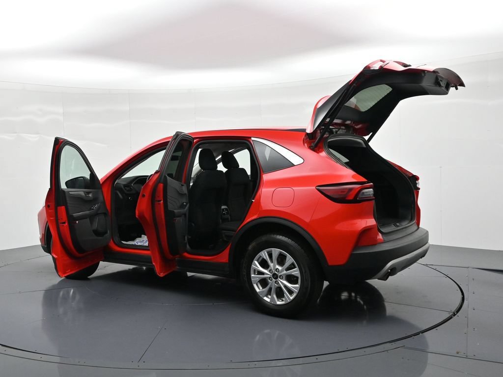 Certified 2024 Ford Escape Active AWD/4WD image 24