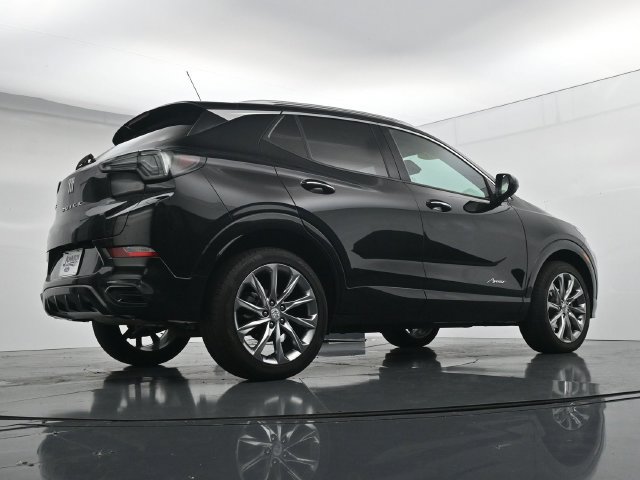 Used 2025 Buick Encore GX Avenir AWD/4WD image 36