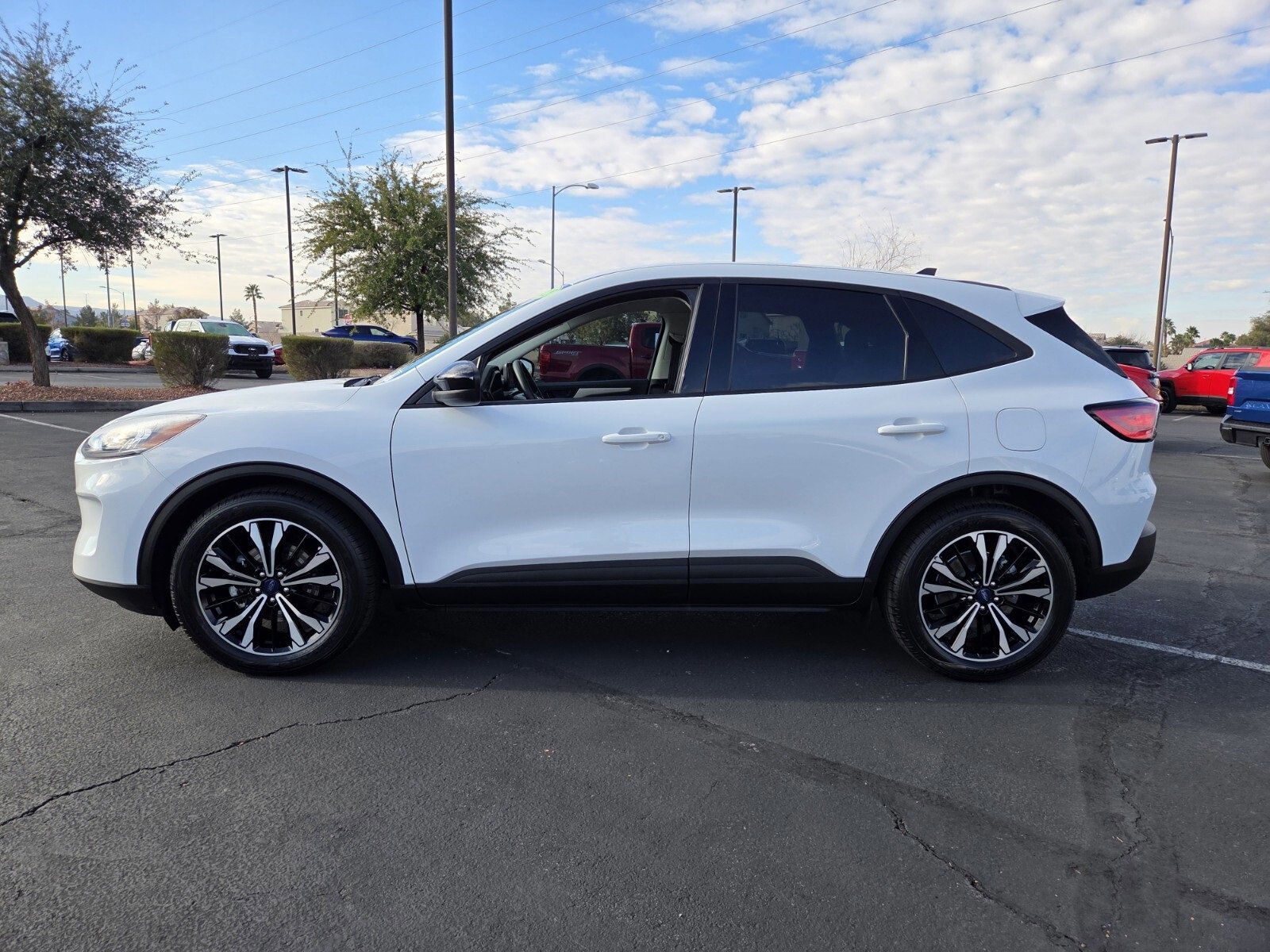 Certified 2022 Ford Escape SE w/ SE Sport Appearance Package image 2