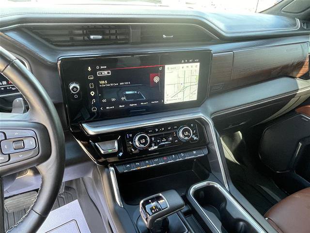 Used 2022 GMC Sierra 1500 Denali Ultimate AWD/4WD image 14