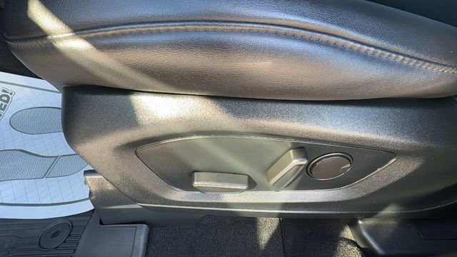 Certified 2022 Ford Explorer XLT w/ Equipment Group 202A image 10