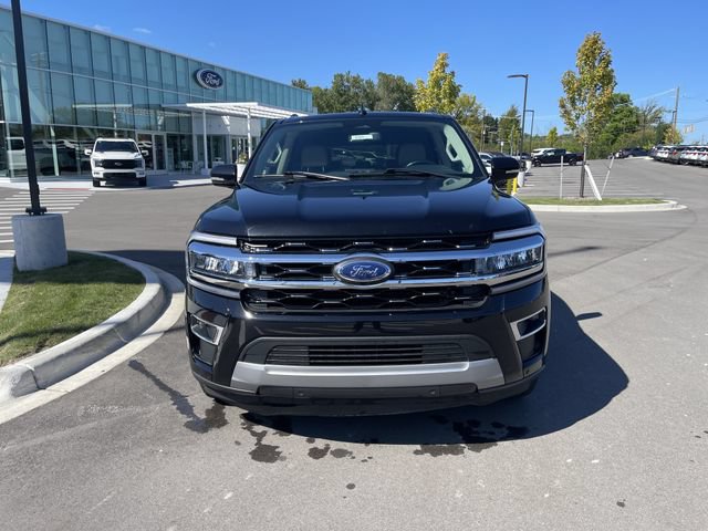 Certified 2024 Ford Expedition Limited AWD/4WD image 8