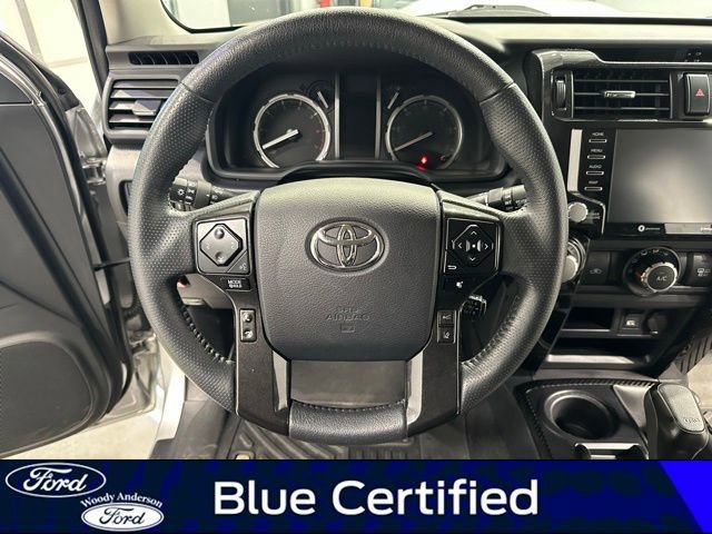 Used 2022 Toyota 4Runner TRD Off-Road image 10