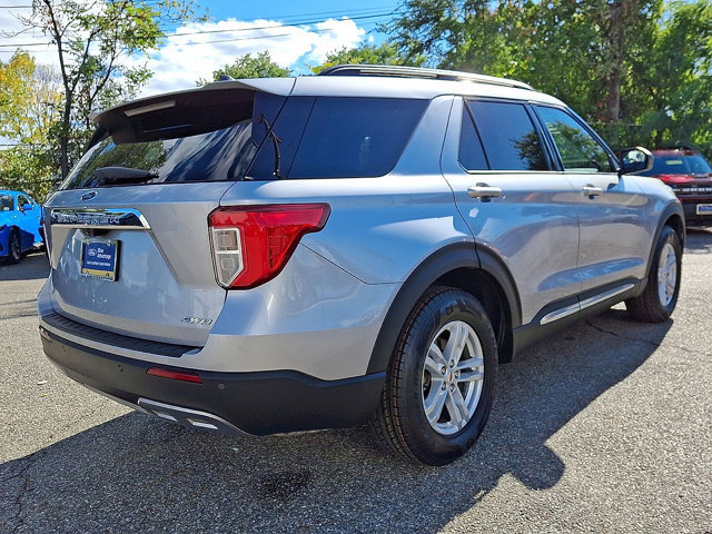 Certified 2022 Ford Explorer XLT w/ Equipment Group 202A image 25