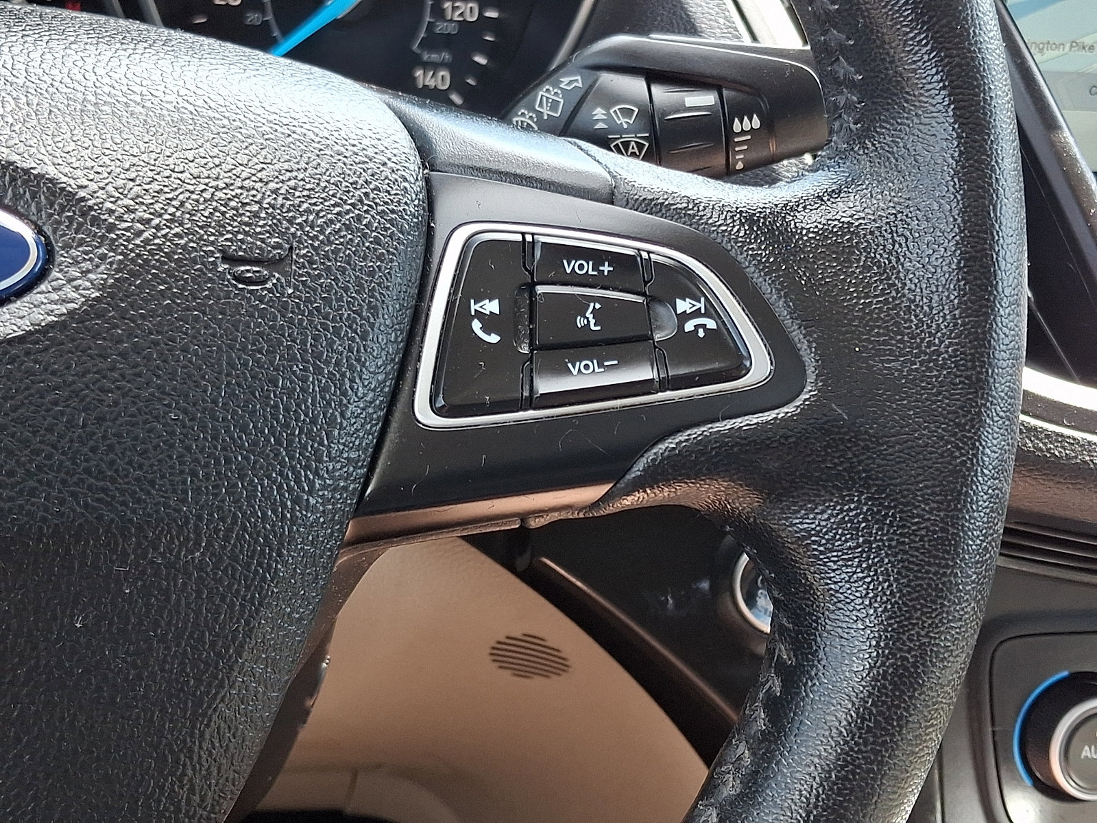 Certified 2019 Ford Escape Titanium AWD/4WD image 22