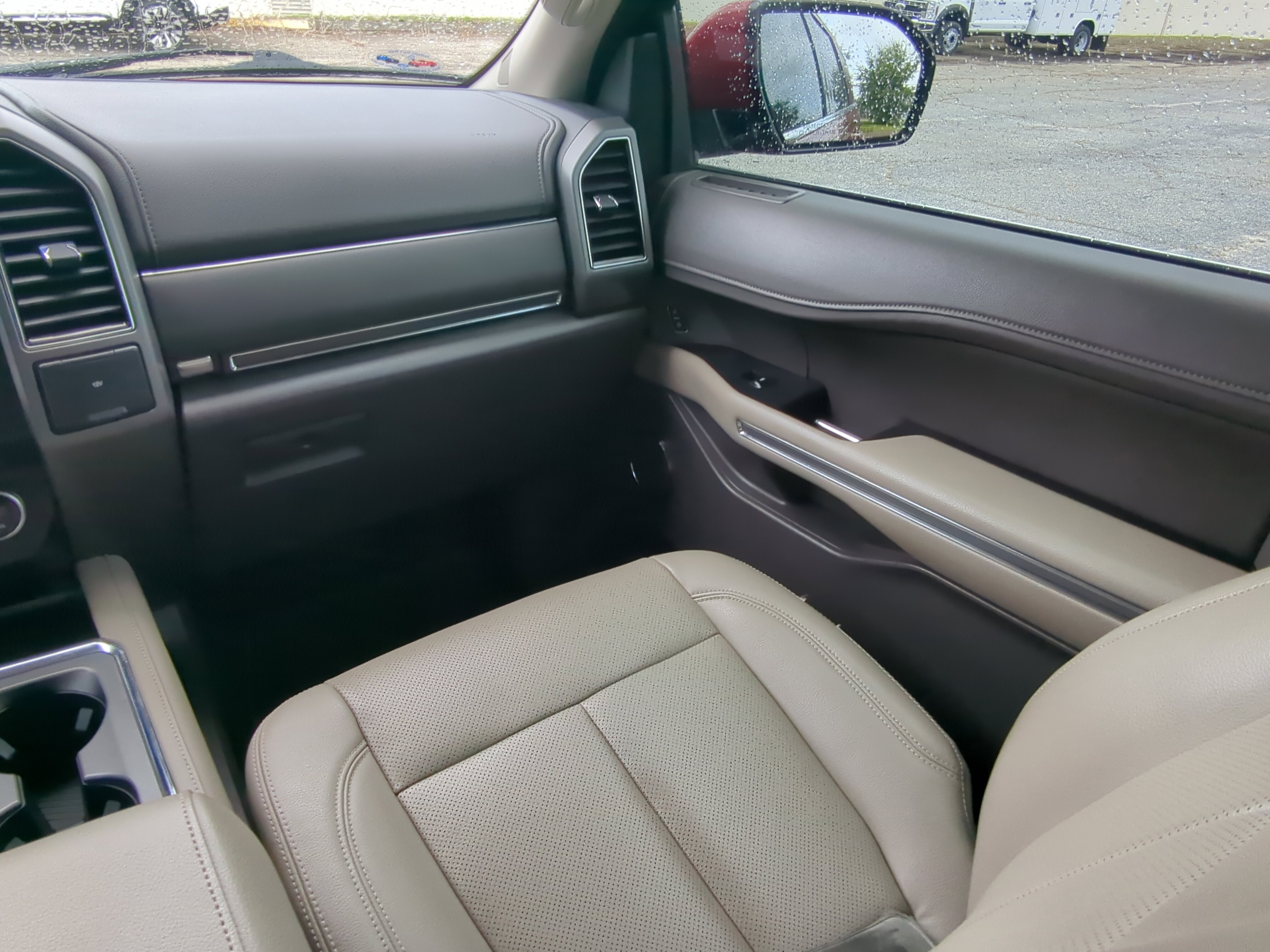 Certified 2021 Ford Expedition XLT RWD image 15