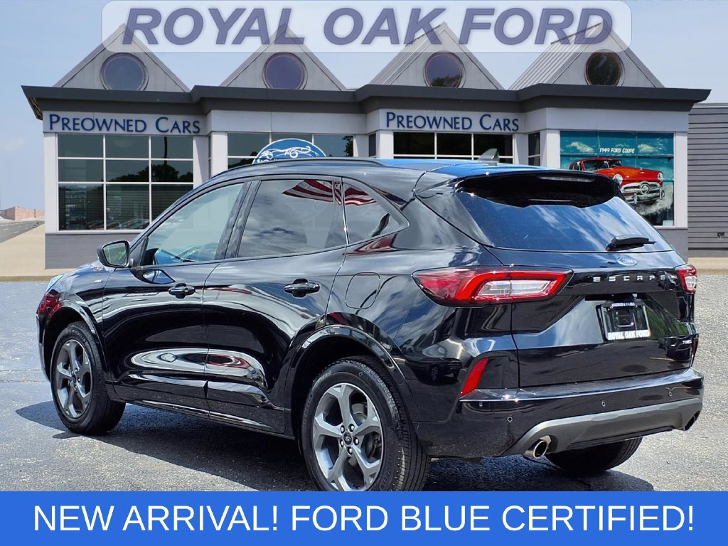 Certified 2024 Ford Escape ST-Line w/ Tech Pack #1 AWD/4WD image 2