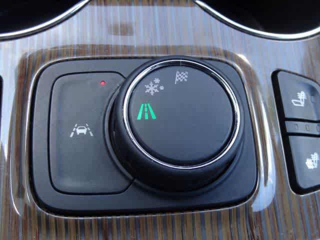 Used 2023 GMC Acadia SLE w/ Driver Convenience Package FWD image 33