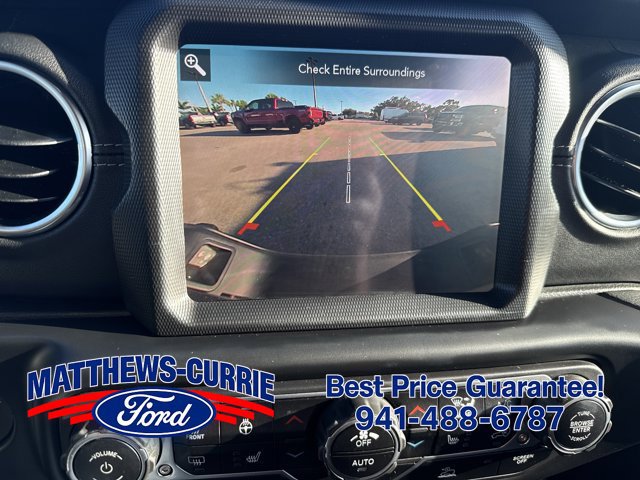 Used 2023 Jeep Gladiator Overland w/ Popular Equipment Package AWD/4WD image 21