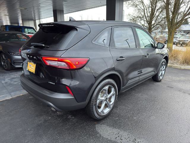 Certified 2025 Ford Escape ST-Line image 3